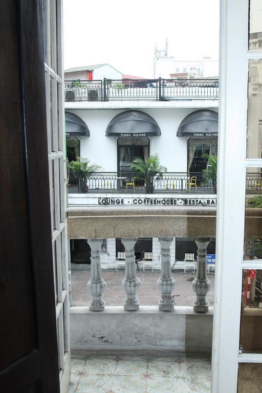 Hoang Cuong Hotel Hanoi Exterior photo