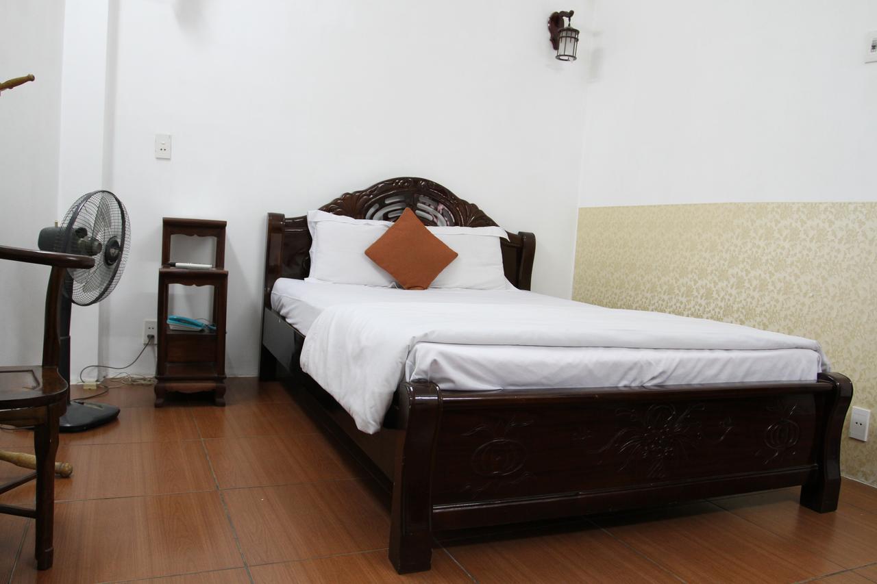 Hoang Cuong Hotel Hanoi Exterior photo